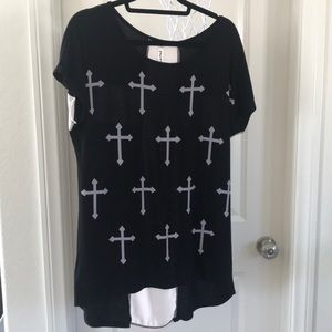 Black & white oversized top